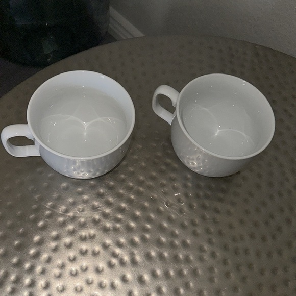 White set of 2 amuse professional grade coffee mugs - Picture 2 of 4